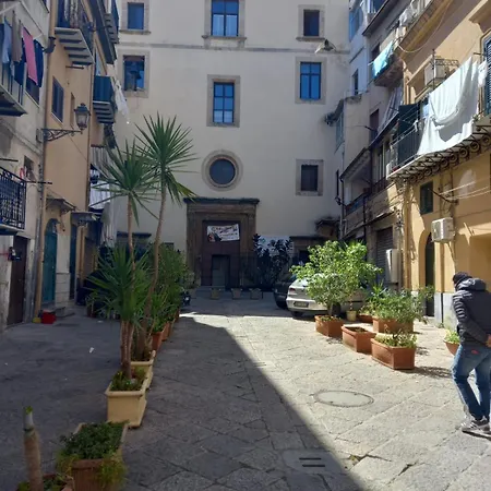 Casa Dei Tre Re Nyaraló Palermo